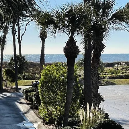 Salty Sand-Close To The Pool, Steps To The Beach!